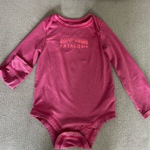 Patagonia Capilene baselayer bodysuit 18-24m